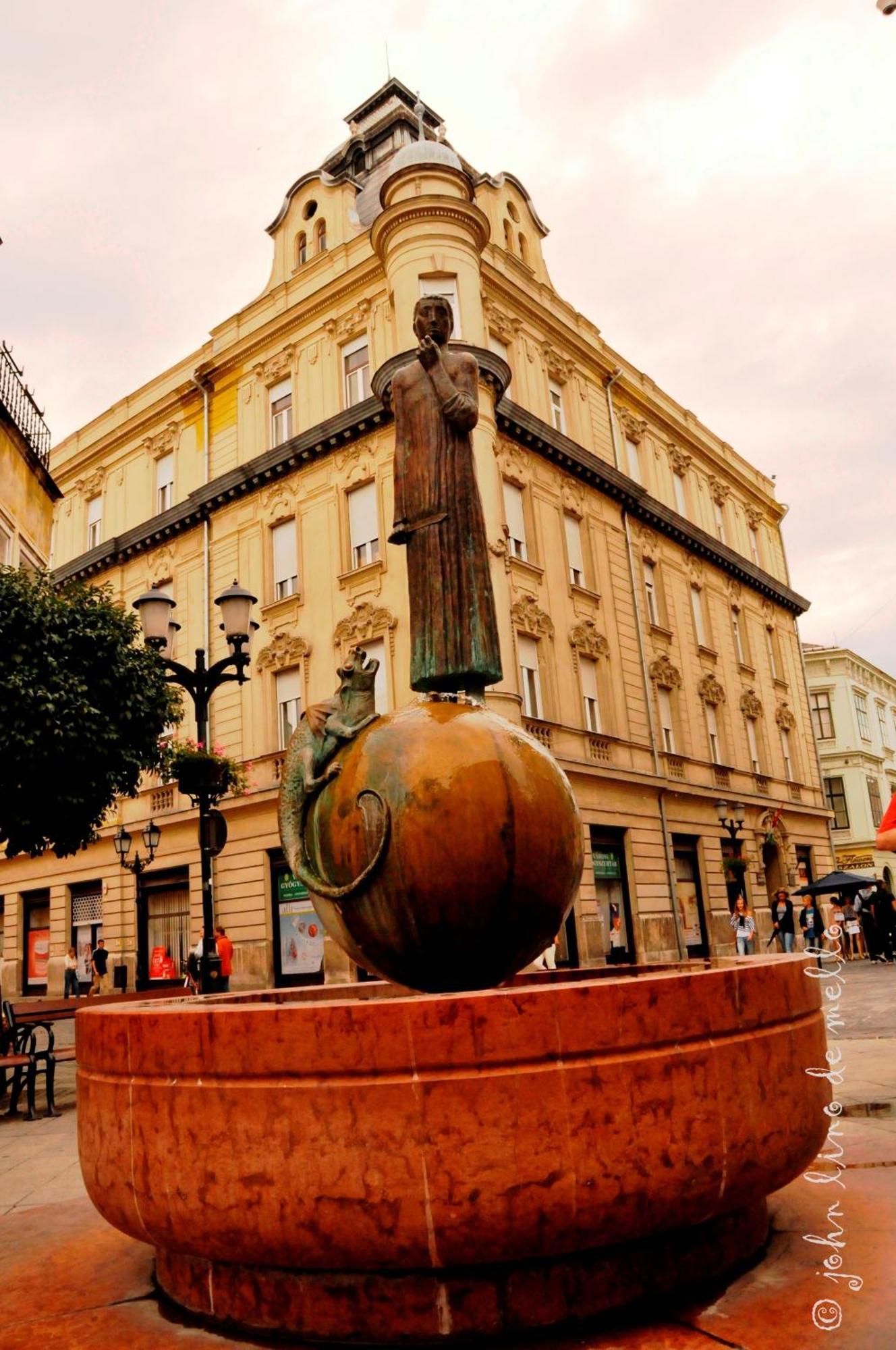 Buda Panzio Gyor Bagian luar foto